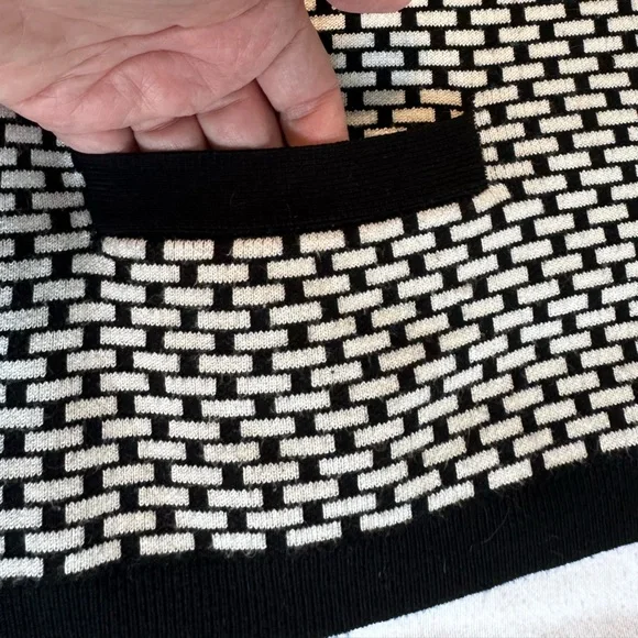 RW&Co cardigan - Picture 5 of 11